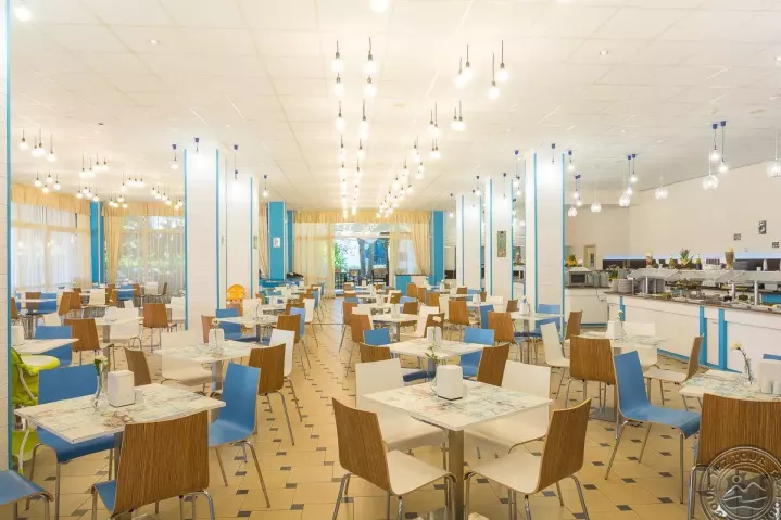 Viešbutis „MPM HOTEL ASTORIA“ (Saulėtasis krantas, Burgasas, Bulgarija)