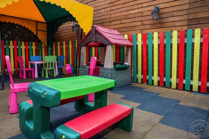 Viešbutis „MPM HOTEL ASTORIA“ (Saulėtasis krantas, Burgasas, Bulgarija)