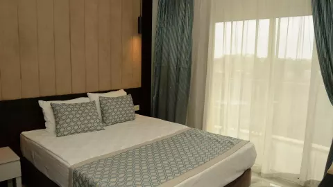 Viešbutis „LAKE & RIVER SIDE HOTEL & SPA“ (Antalija, Turkija)