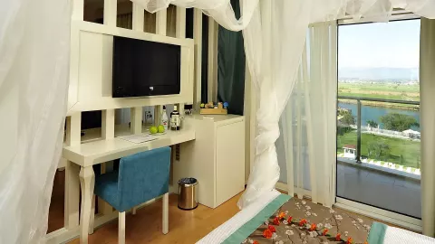 Viešbutis „LAKE & RIVER SIDE HOTEL & SPA“ (Antalija, Turkija)