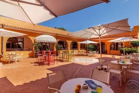 Viešbutis „BLU HOTEL LACONIA VILLAGE“ (Sardinija, Italija)