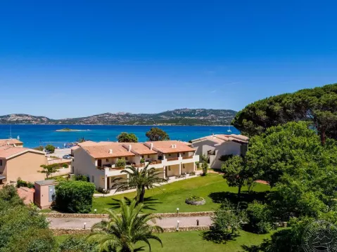 Viešbutis „BLU HOTEL LACONIA VILLAGE“ (Sardinija, Italija)