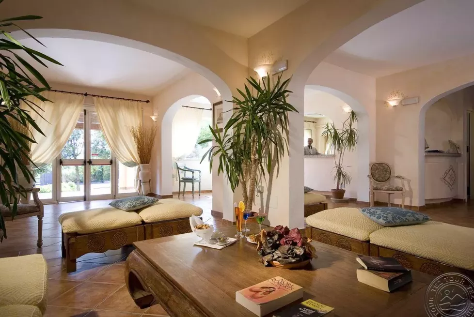 Viešbutis „COLONNA DU GOLF“ (Sardinija, Italija)