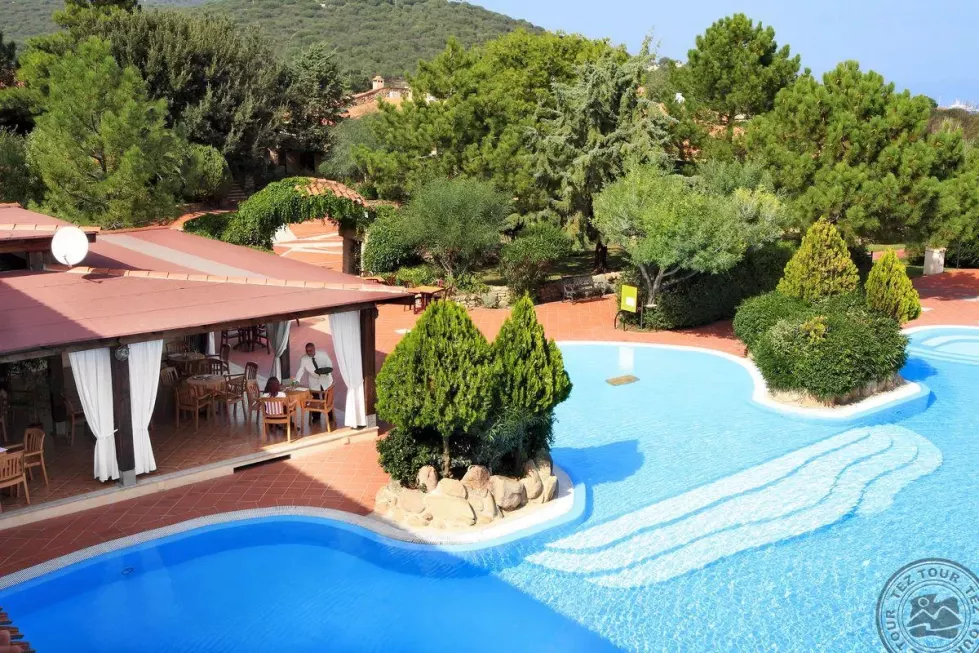 Viešbutis „COLONNA DU GOLF“ (Sardinija, Italija)