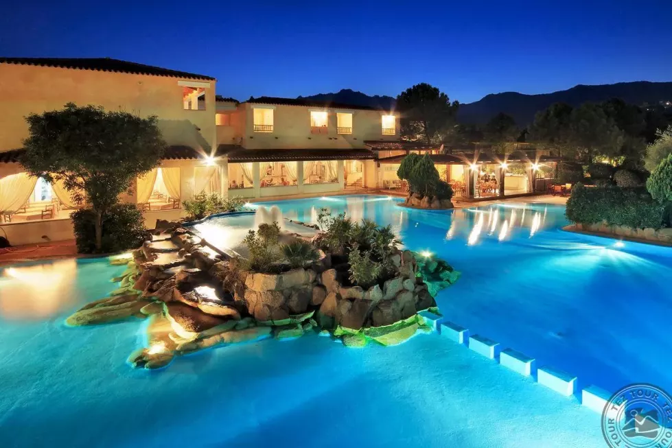 Viešbutis „COLONNA DU GOLF“ (Sardinija, Italija)