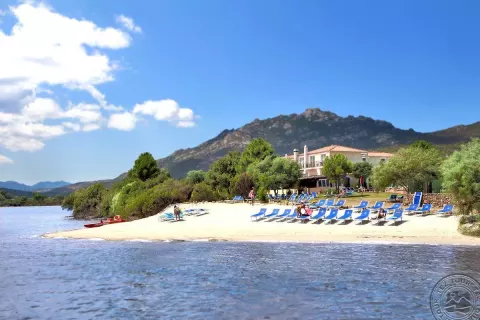 Viešbutis „COLONNA DU GOLF“ (Sardinija, Italija)