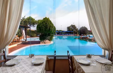 Viešbutis „COLONNA DU GOLF“ (Sardinija, Italija)