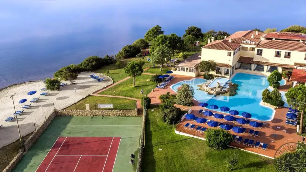 Viešbutis „COLONNA DU GOLF“ (Sardinija, Italija)
