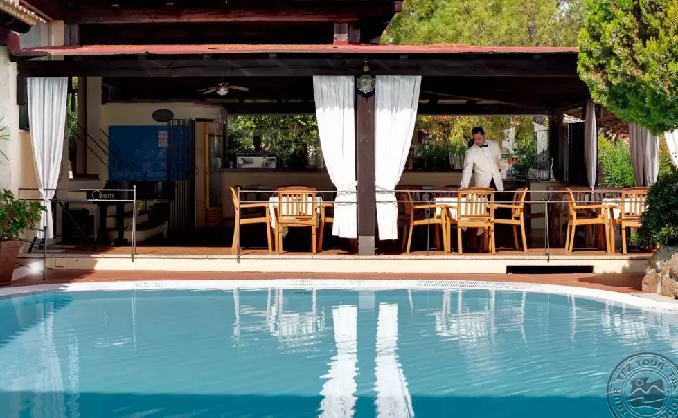 Viešbutis „COLONNA DU GOLF“ (Sardinija, Italija)