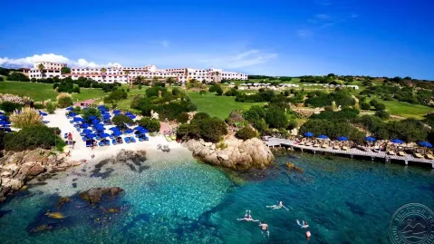 Viešbutis „COLONNA RESORT“ (Sardinija, Italija)