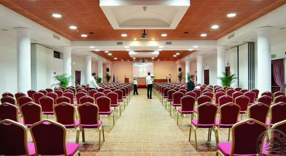 Viešbutis „COLONNA RESORT“ (Sardinija, Italija)