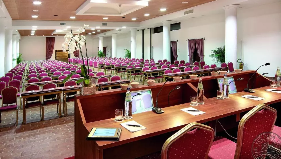 Viešbutis „COLONNA RESORT“ (Sardinija, Italija)