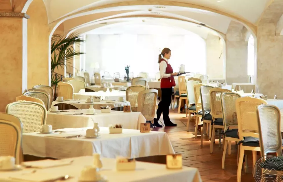 Viešbutis „COLONNA RESORT“ (Sardinija, Italija)