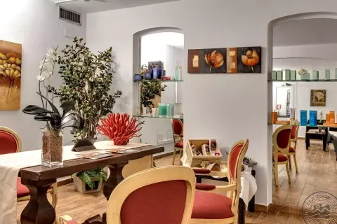 Viešbutis „COLONNA RESORT“ (Sardinija, Italija)