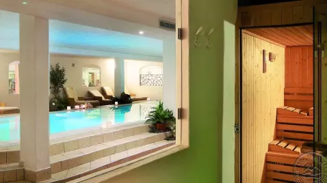 Viešbutis „COLONNA RESORT“ (Sardinija, Italija)