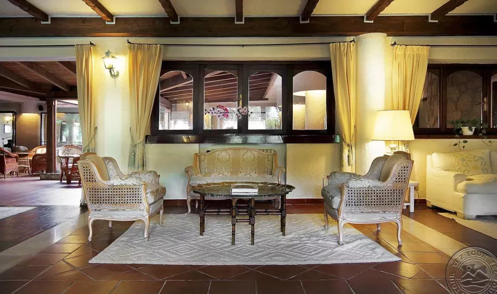 Viešbutis „GRAND HOTEL SMERALDO BEACH“ (Sardinija, Italija)