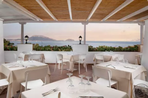 Viešbutis „VOI COLONNA VILLAGE“ (Sardinija, Italija)