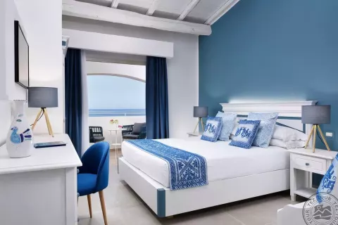 Viešbutis „VOI COLONNA VILLAGE“ (Sardinija, Italija)