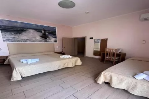 Viešbutis „ADRIA NUOVA “ (Riminis, Italija)