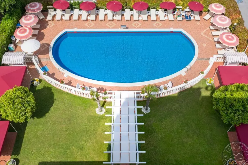 Viešbutis „APOLLO“ (Riminis, Italija)