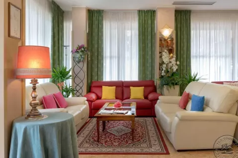 Viešbutis „APOLLO“ (Riminis, Italija)