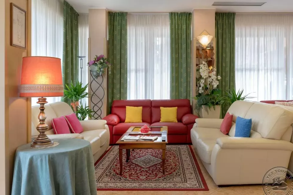 Viešbutis „APOLLO“ (Riminis, Italija)