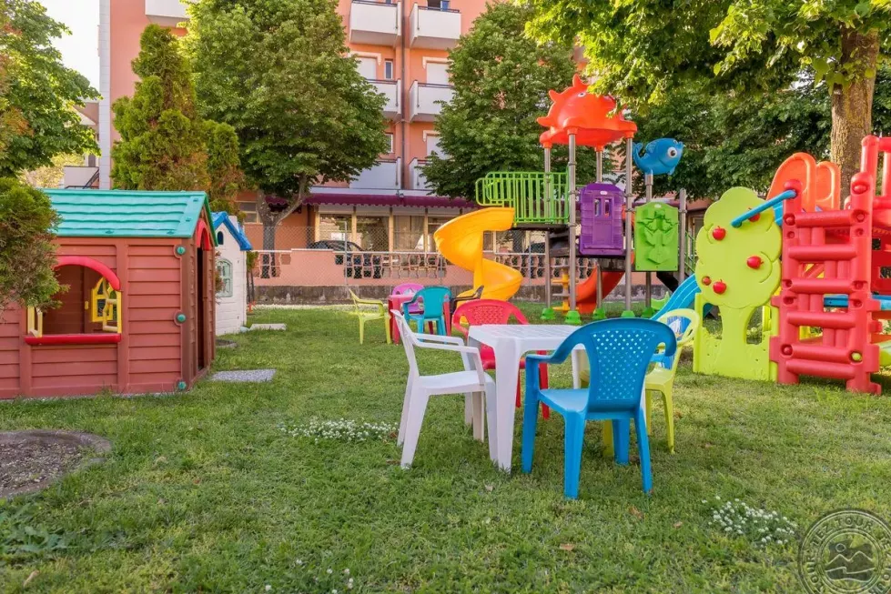 Viešbutis „APOLLO“ (Riminis, Italija)