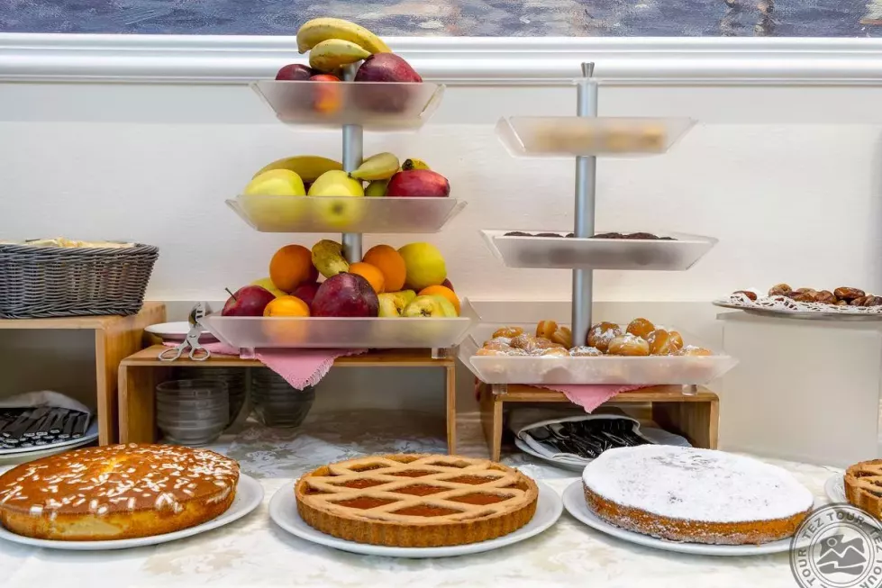 Viešbutis „APOLLO“ (Riminis, Italija)