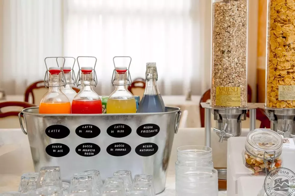 Viešbutis „APOLLO“ (Riminis, Italija)