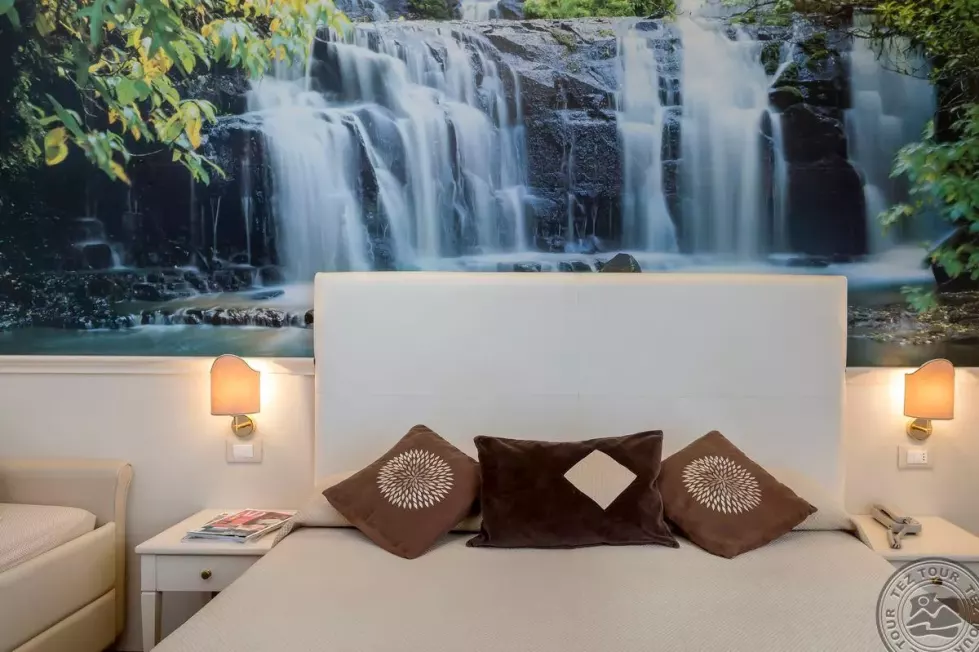 Viešbutis „APOLLO“ (Riminis, Italija)