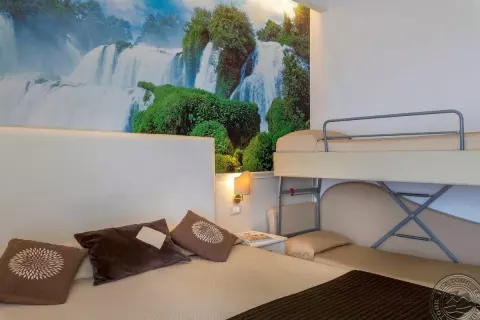 Viešbutis „APOLLO“ (Riminis, Italija)