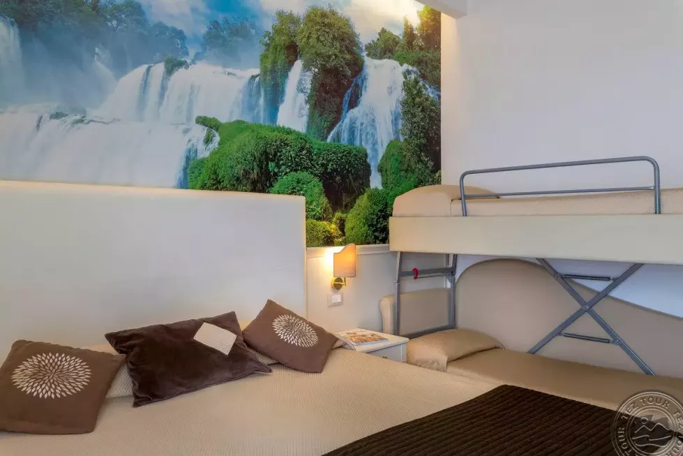 Viešbutis „APOLLO“ (Riminis, Italija)