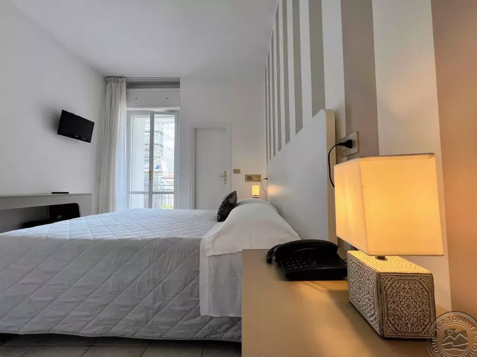 Viešbutis „AURA LIVING HOTEL “ (Riminis, Italija)