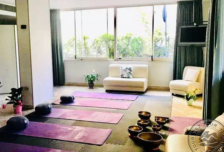 Viešbutis „AURA LIVING HOTEL “ (Riminis, Italija)