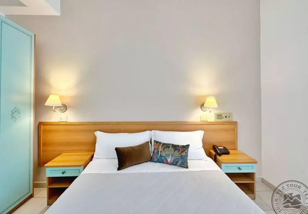 Viešbutis „AURA LIVING HOTEL “ (Riminis, Italija)