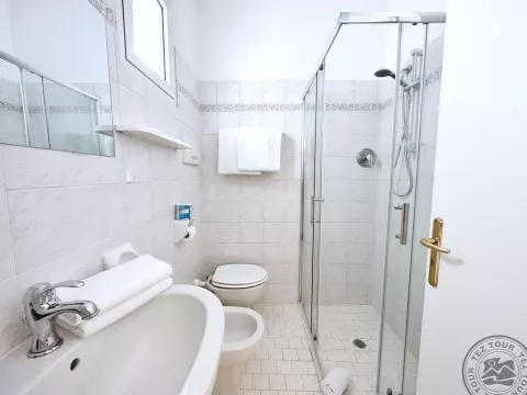 Viešbutis „AURA LIVING HOTEL “ (Riminis, Italija)