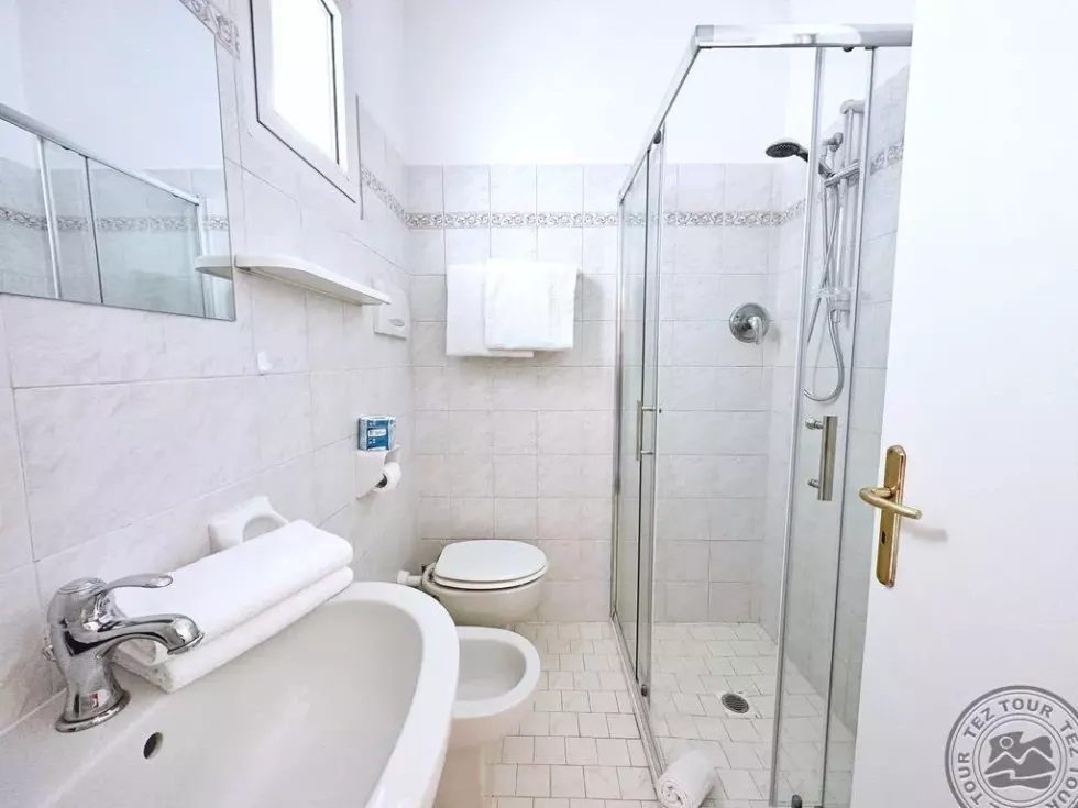 Viešbutis „AURA LIVING HOTEL “ (Riminis, Italija)