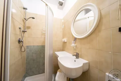 Viešbutis „CORTINA“ (Riminis, Italija)