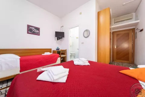 Viešbutis „CORTINA“ (Riminis, Italija)