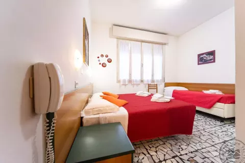 Viešbutis „CORTINA“ (Riminis, Italija)