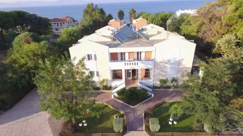 Viešbutis „AITHRIO HOTEL“ (Peloponesas, Graikija)