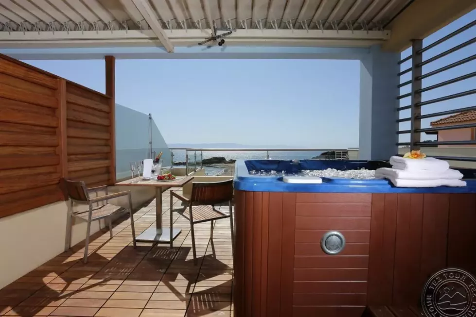 Viešbutis „ALMIRA HOTEL ARKOUDI“ (Peloponesas, Graikija)