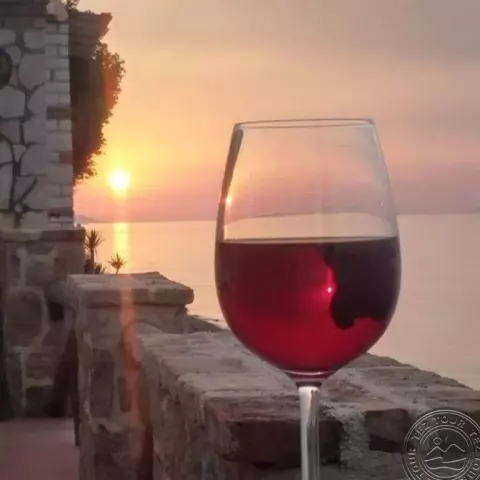 Viešbutis „CASTELLA BEACH“ (Peloponesas, Graikija)