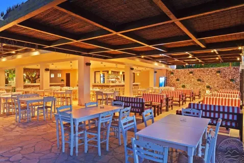 Viešbutis „LONG BEACH RESORT & HOTEL“ (Peloponesas, Graikija)