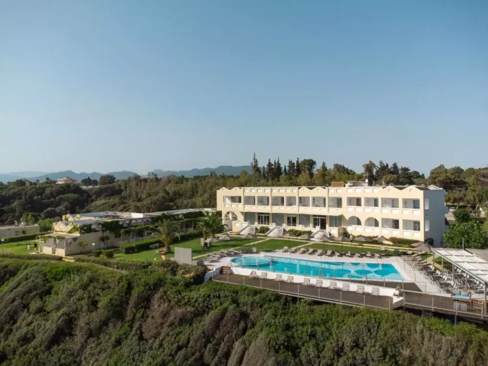 Viešbutis „NIFOREIKA BEACH HOTEL & BUNGALOWS“ (Peloponesas, Graikija)