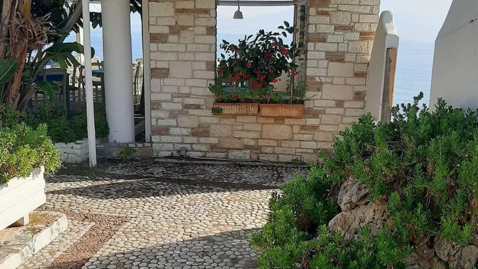 Viešbutis „TARADELLA HOTEL“ (Peloponesas, Graikija)