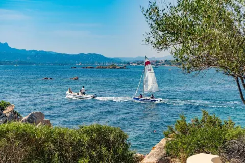 Viešbutis „CENTRO VACANZE ISULEDDA“ (Sardinija, Italija)