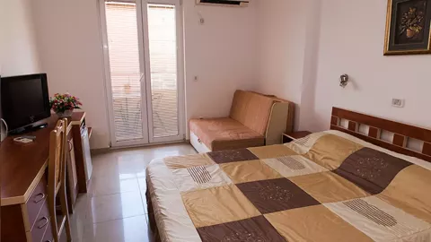 Viešbutis „OBALA+“ (Tivatas, Juodkalnija)