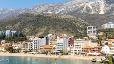 Viešbutis „OBALA+“ (Tivatas, Juodkalnija)