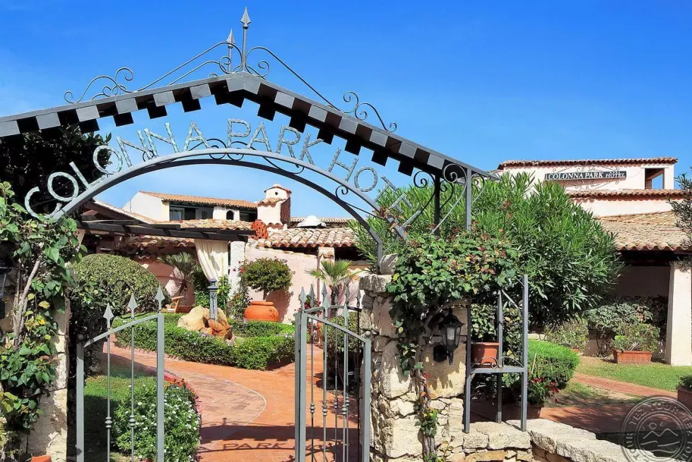 Viešbutis „COLONNA PARK HOTEL“ (Sardinija, Italija)